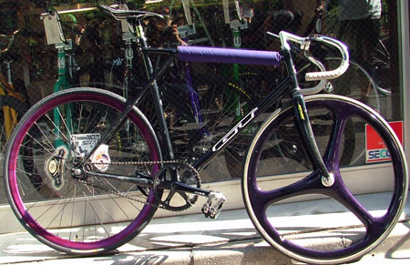 SF CREW BIKES | W-BASE | BMX, PISTバイクを扱う自転車専門販売店 